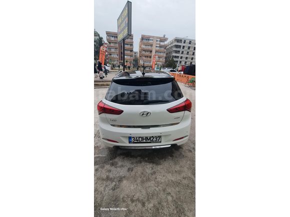 Sahibinden temiz 2016 Model i20. trafiğe 2017 çıkışlı
