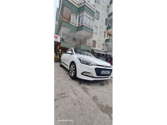 Sahibinden temiz 2016 Model i20. trafiğe 2017 çıkışlı
