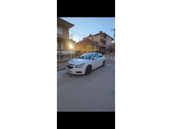 Sahibinden Chevrolet Cruze Ağır Hasarsız