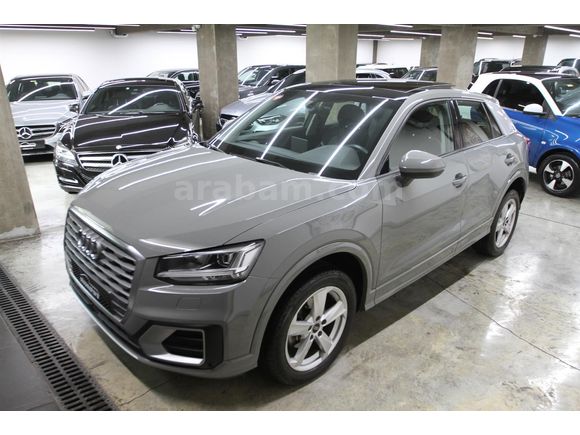 2020 Audi Q2 30 TDI Sport Cam Tavan Hatasız Değişensiz Nardo Gri