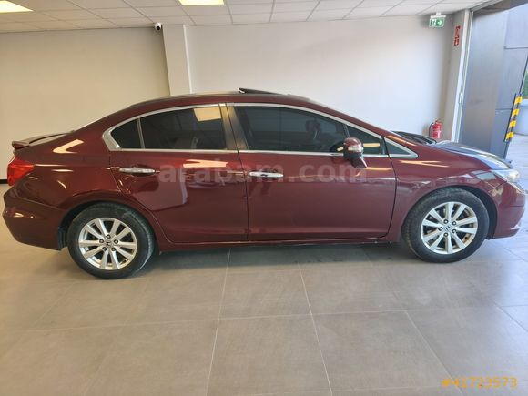 NOVAMER 2.EL 2012 HONDA CİVİC 1.6 İ-VTEC ECO ELEGANCE