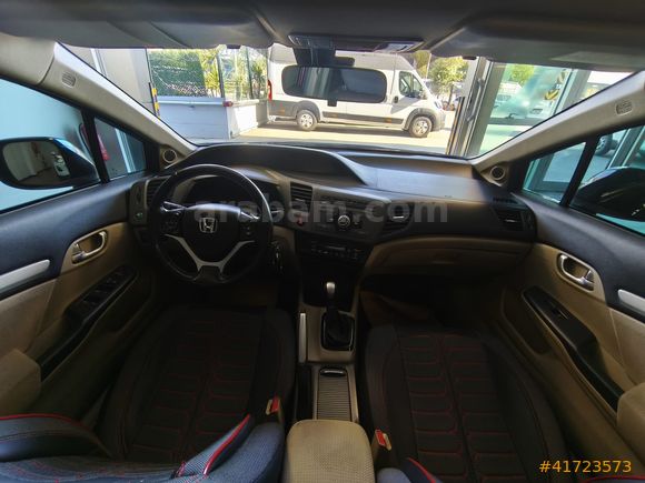 NOVAMER 2.EL 2012 HONDA CİVİC 1.6 İ-VTEC ECO ELEGANCE