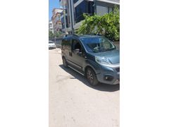 Sahibinden Fiat Fiorino Combi 1.4 Eko Premio 2023 Model