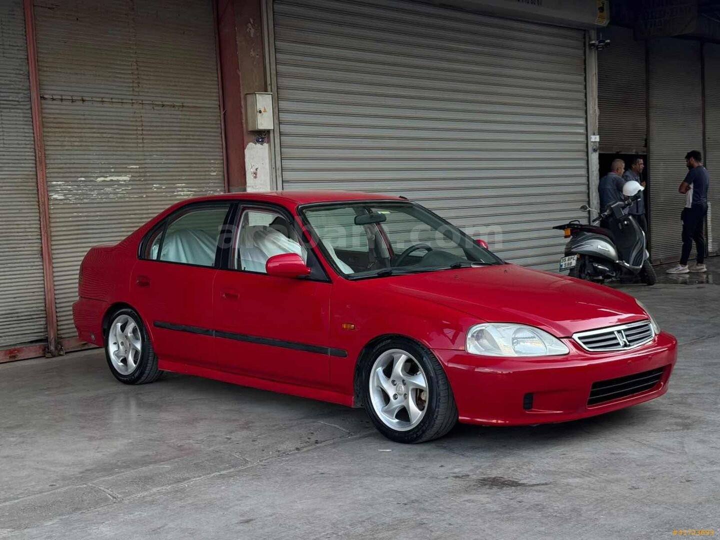 10 YILLIK SAHİBİNDEN 1.6 R81 270.000 KM 3