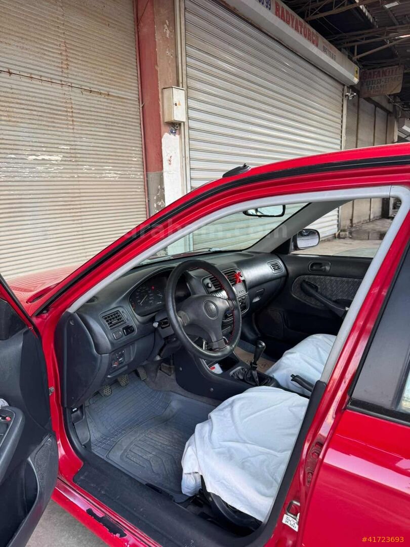 10 YILLIK SAHİBİNDEN 1.6 R81 270.000 KM 6