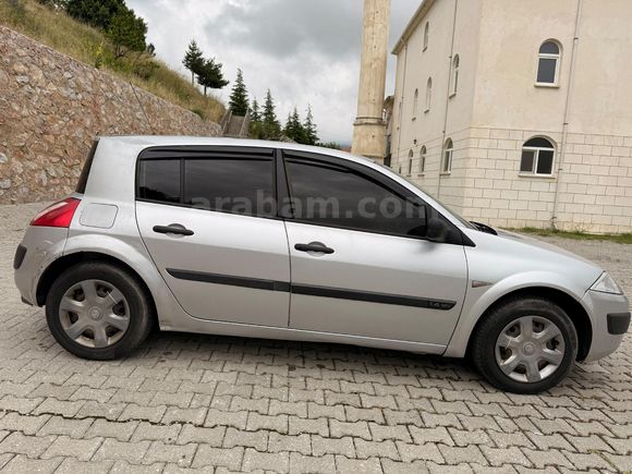 İlanda son Günler aciliyeti geçiyor Sahibinden Renault Megane 1.4 Authentique 2005 Model