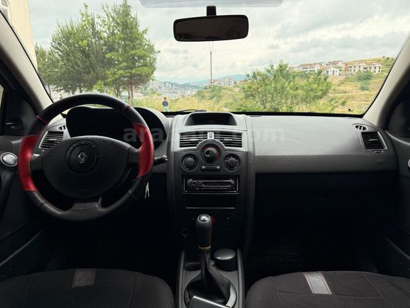 İlanda son Günler aciliyeti geçiyor Sahibinden Renault Megane 1.4 Authentique 2005 Model