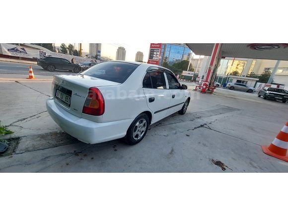 Acil Bakımlı 2000 Hyundai Accent 1.3 LX LPG Klimalı