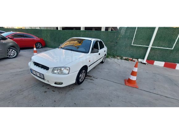 Acil Bakımlı 2000 Hyundai Accent 1.3 LX LPG Klimalı