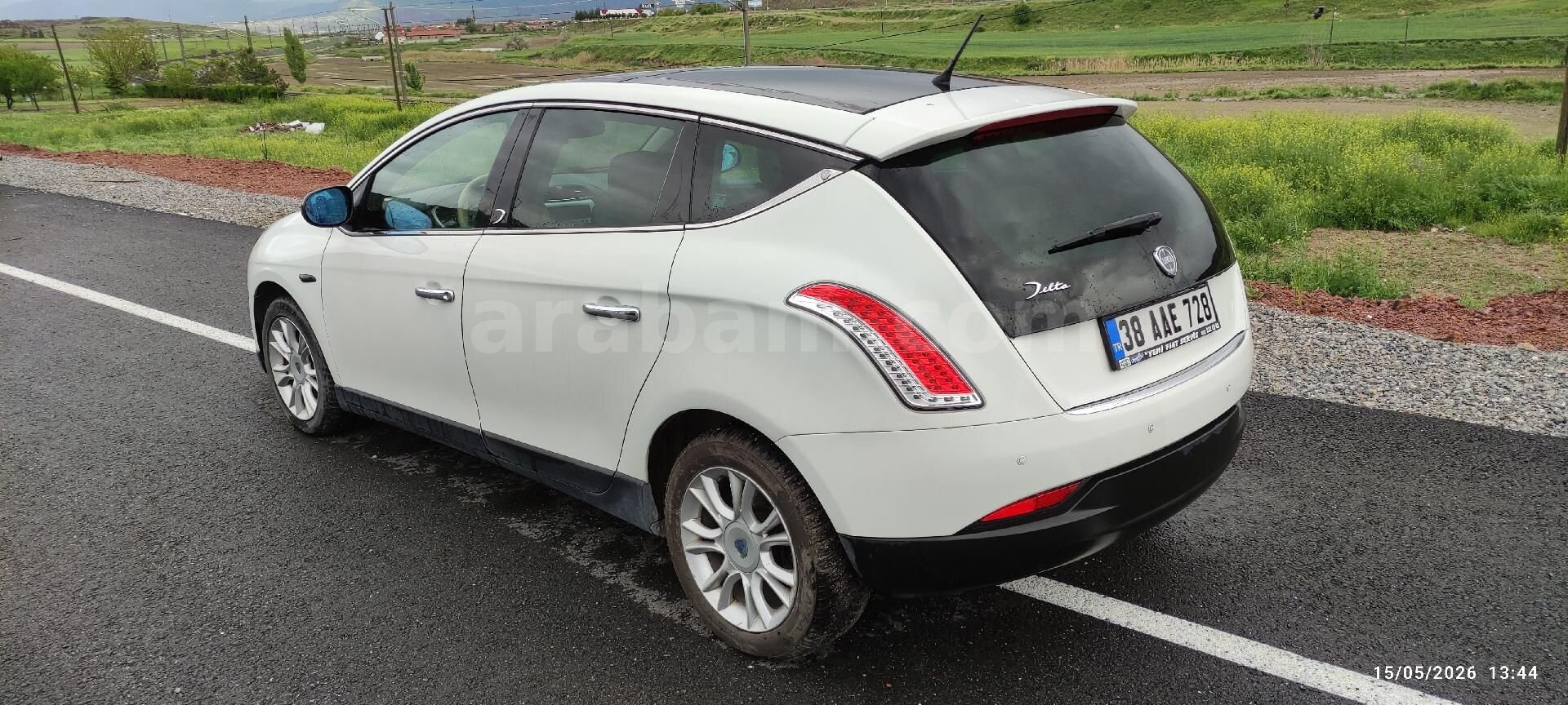 Sahibinden Lancia Delta 1.6 MJet 2010 Model Kayseri 224.000 km Beyaz 4