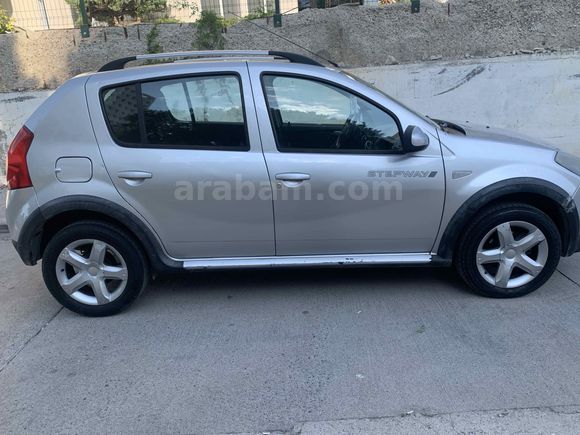 Sahibinden Dacia Sandero 1.5 dCi Stepway 2012 Model 