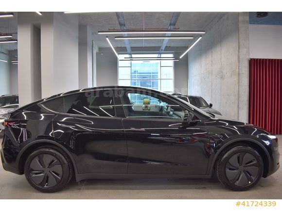 REFORM MOTORS 2026 TESLA MODEL Y PREMIUM LONG RANGE 622KM MENZİL
