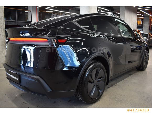 REFORM MOTORS 2026 TESLA MODEL Y PREMIUM LONG RANGE 622KM MENZİL