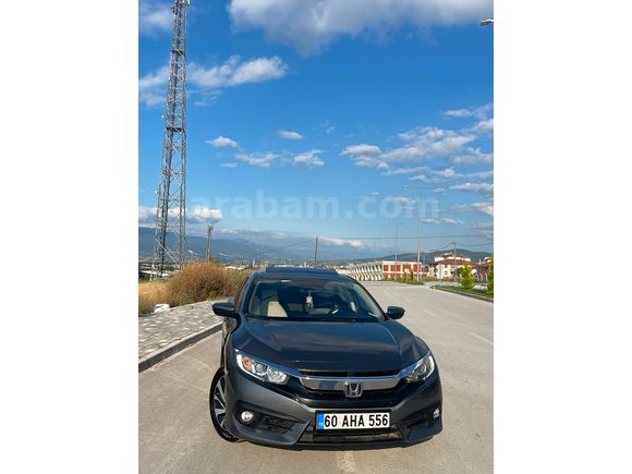 Sahibinden Honda Civic 1.6i VTEC Eco Elegance 2018 Model Otomotik vitesli,servis bakımlı.