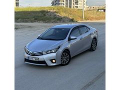 SATILIK 2015 MODEL TOYOTA COROLLA 1.4D4 OTOMATİK DEĞİŞENSİZ FUL