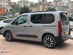 2025 Berlıngo max xtr full+full cam tavanlı