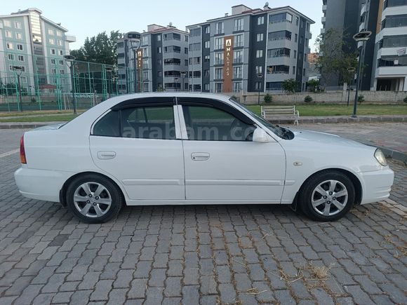Sahibinden Hyundai Accent 1.3 Admire 2004 Model