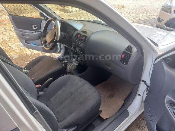 Sahibinden Hyundai Accent 1.3 Admire 2004 Model