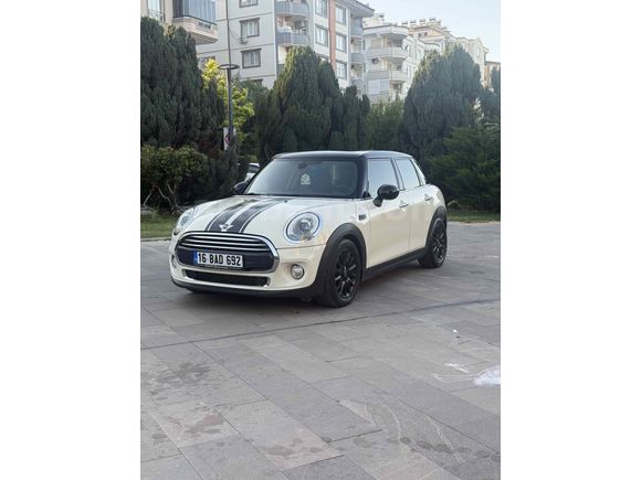 Sahibinden Mini Cooper 1.5 D Pepper 2015 Model  203.000 km Beyaz