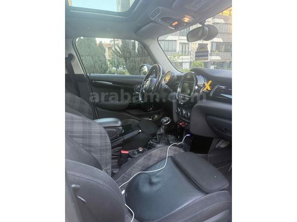 Sahibinden Mini Cooper 1.5 D Pepper 2015 Model  203.000 km Beyaz