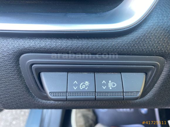ORCAN MOTORS dan 2020 Clio 1.0 TCe Touch X-Tronic