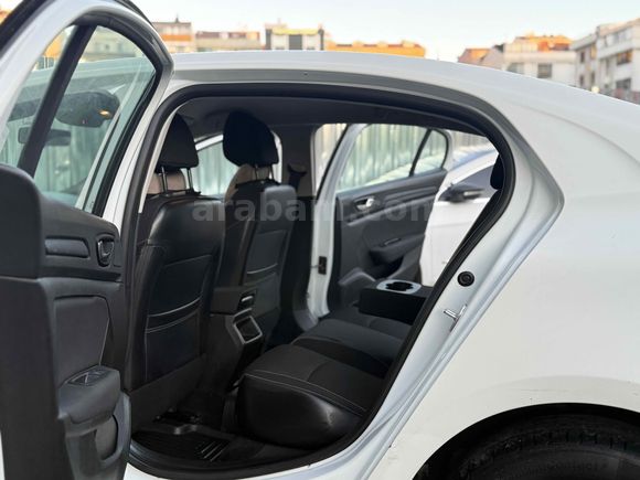 Galeriden Renault Megane 1.5 dCi Touch 2017 Model İstanbul