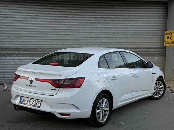 Galeriden Renault Megane 1.5 dCi Touch 2017 Model İstanbul