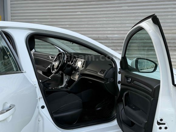 Galeriden Renault Megane 1.5 dCi Touch 2017 Model İstanbul