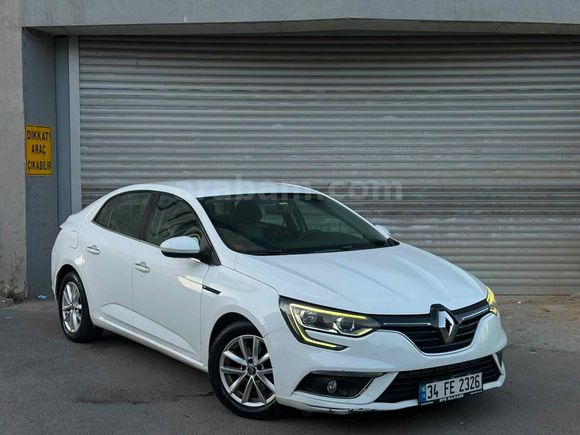 Galeriden Renault Megane 1.5 dCi Touch 2017 Model İstanbul