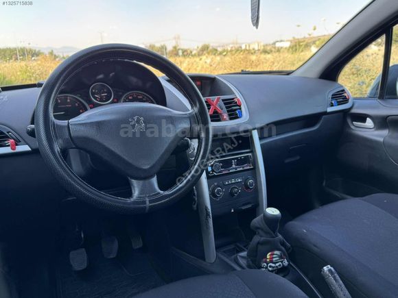 PEUGEOT 207 1.4