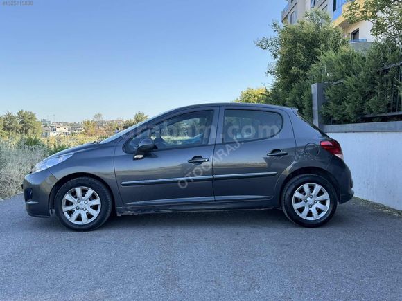 PEUGEOT 207 1.4