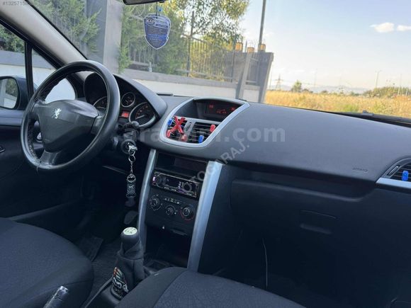 PEUGEOT 207 1.4