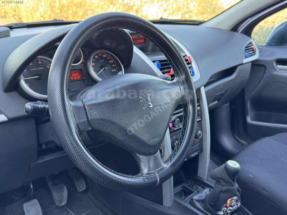 PEUGEOT 207 1.4