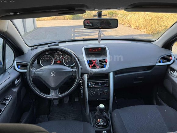 PEUGEOT 207 1.4