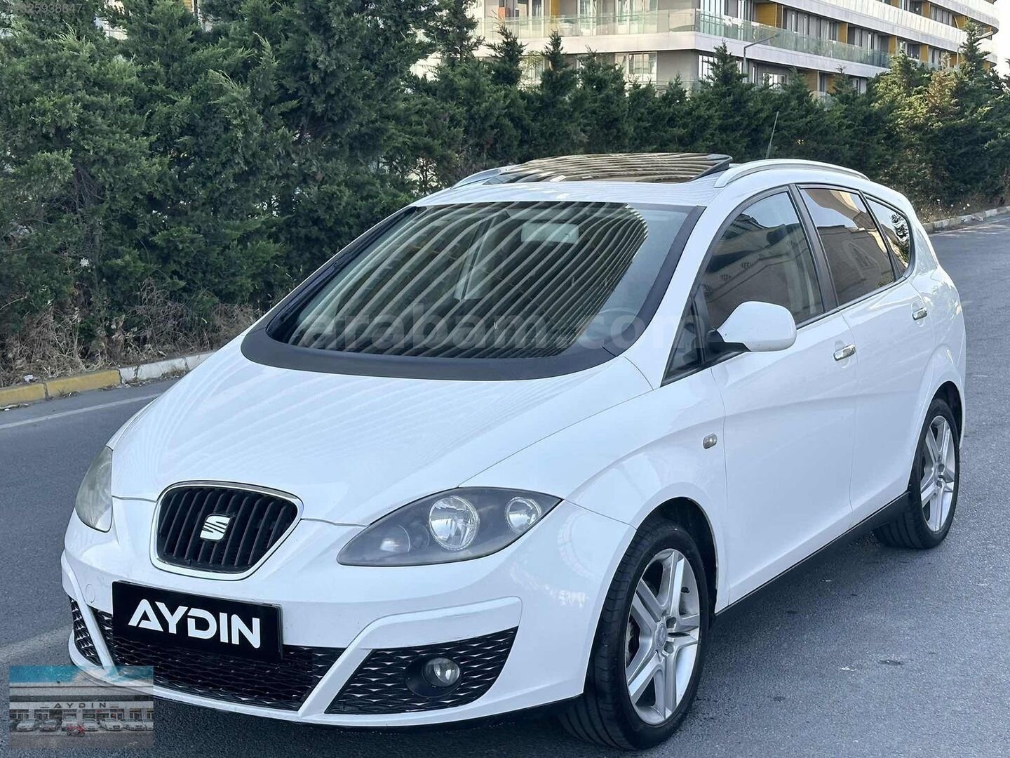 Galeriden Seat Altea 1.6 TDI Style XL 2013 Model İstanbul 230.000 km Beyaz 2