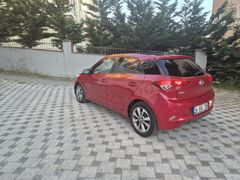 Sahibinden Hyundai i20 1.4 MPI Style 2017 Model