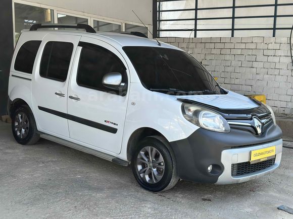 Galeriden Renault Kangoo Multix 1.5 dCi Extreme 2015 Model Antalya