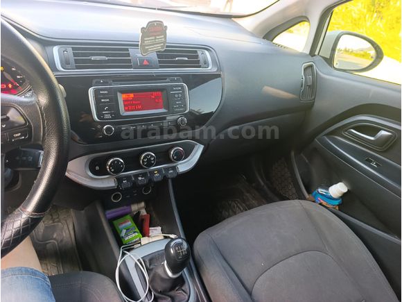 Sahibinden Kia Rio 1.4 CRDi Comfort 2015 Model