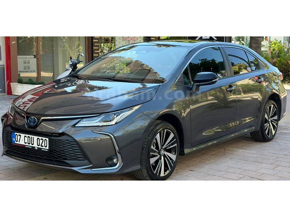 Sahibinden Toyota Corolla 1.8 Hybrid Flame X-Pack 2025 Model 
