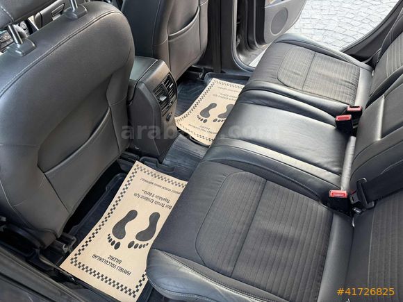 KUGA TİTANİUM ŞERİT TAKİP ÇARPIŞMA KUSURSUZ