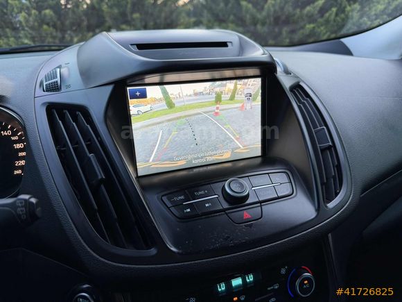 KUGA TİTANİUM ŞERİT TAKİP ÇARPIŞMA KUSURSUZ