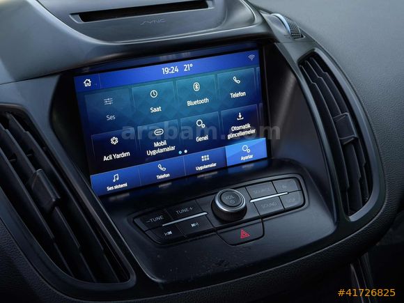 KUGA TİTANİUM ŞERİT TAKİP ÇARPIŞMA KUSURSUZ