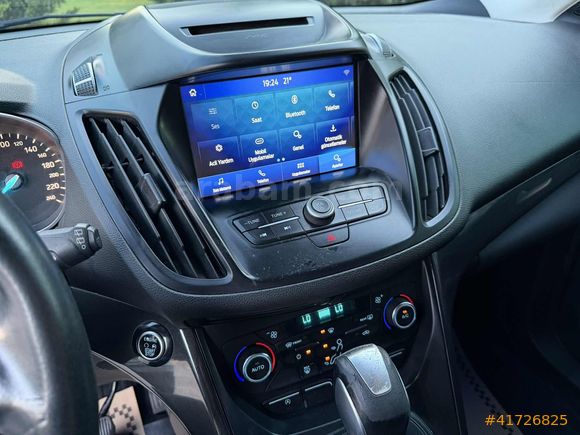 KUGA TİTANİUM ŞERİT TAKİP ÇARPIŞMA KUSURSUZ