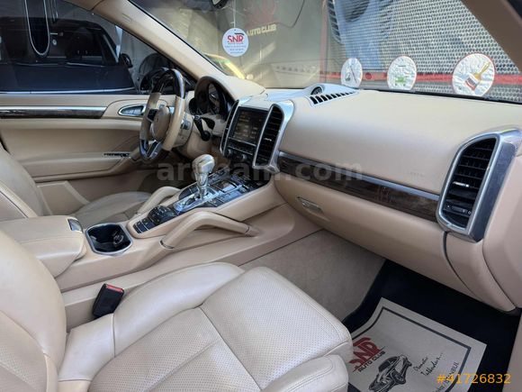 BAYİİ DOĞUŞ*PUSULA*VAKUM*PUSULA*E.BAGAJ PORSCHE CAYENNE