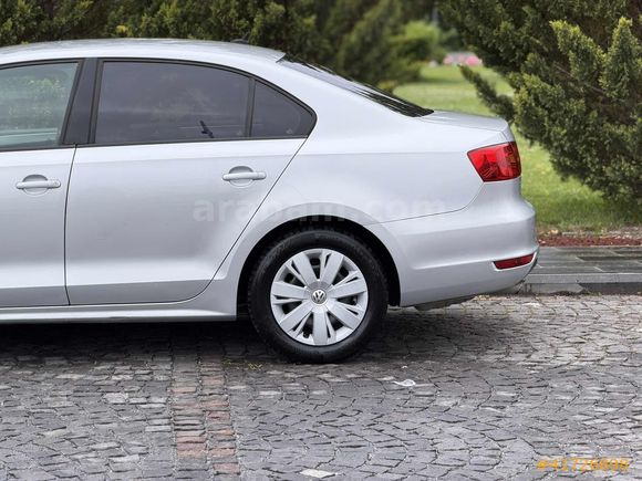 EMİR AUTO'dan JETTA 139 BİN KM BOYASIZ 2014 MODEL EMSALSİZ