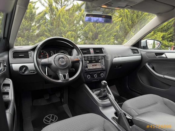 EMİR AUTO'dan JETTA 139 BİN KM BOYASIZ 2014 MODEL EMSALSİZ
