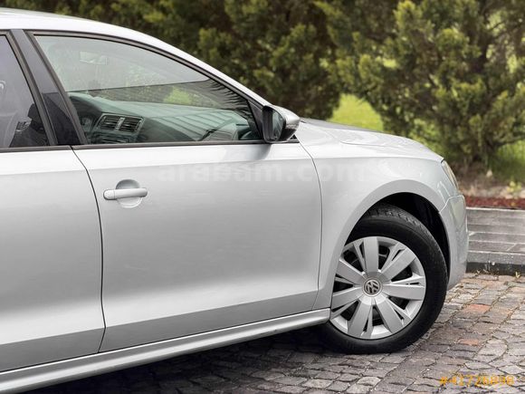 EMİR AUTO'dan JETTA 139 BİN KM BOYASIZ 2014 MODEL EMSALSİZ