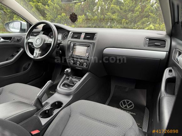 EMİR AUTO'dan JETTA 139 BİN KM BOYASIZ 2014 MODEL EMSALSİZ