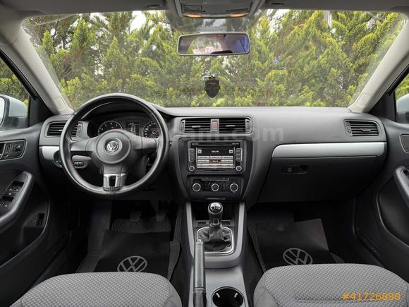 EMİR AUTO'dan JETTA 139 BİN KM BOYASIZ 2014 MODEL EMSALSİZ