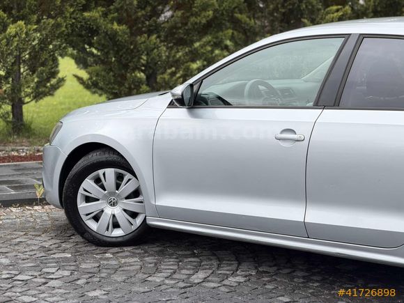 EMİR AUTO'dan JETTA 139 BİN KM BOYASIZ 2014 MODEL EMSALSİZ